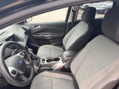 Used 2016  Ford Escape 4d SUV FWD SE at DriveNow Mayfield near Mayfield Heights&comma; OH