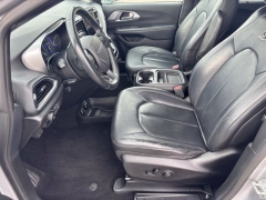 Used 2018  Chrysler Pacifica 4d Wagon Touring L at Drive Now Westlake near Westlake&comma; OH