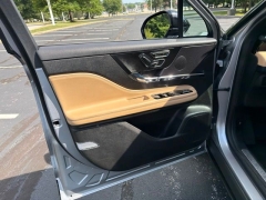 Used 2023  Lincoln Corsair Reserve AWD at Drive Now Westlake near Westlake&comma; OH