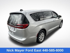 Used 2023  Chrysler Pacifica Touring L FWD at Drive Now Westlake near Westlake&comma; OH