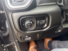 Used 2019  Ram 1500 Big Horn&sol;Lone Star 4x4 Crew Cab 5'7" Box at DriveNow Mayfield near Mayfield Heights&comma; OH