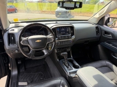 Used 2023  Lincoln Aviator Standard AWD at DriveNow Mayfield near Mayfield Heights&comma; OH
