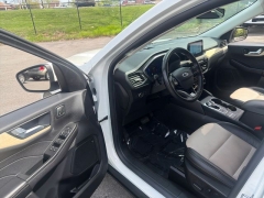 Used 2022  Ford Escape Titanium AWD at Drive Now Westlake near Westlake&comma; OH