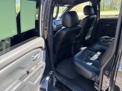Used 2018  Nissan Titan 4x4 Crew Cab SV at Drive Now Westlake near Westlake&comma; OH