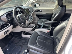 Used 2024  Chrysler Pacifica Touring L FWD at DriveNow Mayfield near Mayfield Heights&comma; OH