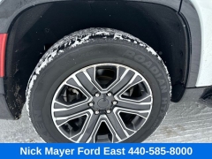 Used 2024  Jeep Wagoneer Series II 4x4 at Drive Now Westlake near Westlake&comma; OH