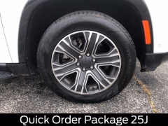 Used 2024  Jeep Wagoneer L Series II 4x2 &ast;Ltd Avail&ast; at Drive Now Westlake near Westlake&comma; OH