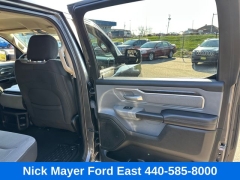 Used 2019  Ram 1500 Big Horn&sol;Lone Star 4x4 Crew Cab 5'7" Box at Drive Now Westlake near Westlake&comma; OH