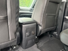 Used 2022  Ford Explorer XLT 4WD at Drive Now Westlake near Westlake&comma; OH