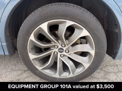 Used 2025  Lincoln Aviator Premiere AWD at DriveNow Mayfield near Mayfield Heights&comma; OH