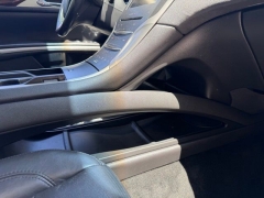 Used 2013  Lincoln MKZ 4dr Sdn FWD at Drive Now Westlake near Westlake&comma; OH