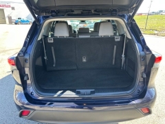 Used 2022  Toyota Highlander LE AWD at DriveNow Mayfield near Mayfield Heights&comma; OH