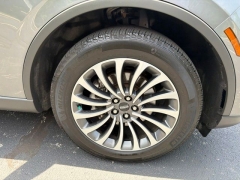 Used 2024  Lincoln Aviator Premiere AWD at Drive Now Westlake near Westlake&comma; OH