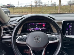 Used 2024  Volkswagen Atlas 2&period;0T SEL Premium R-Line 4MOTION at Drive Now Westlake near Westlake&comma; OH