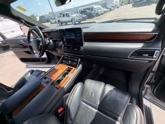 Used 2024  Lincoln Navigator L Black Label 4x4 at Drive Now Westlake near Westlake&comma; OH