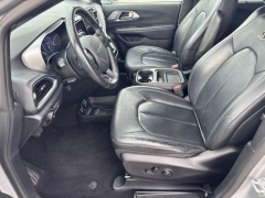 Used 2018  Chrysler Pacifica 4d Wagon Touring L at Drive Now Westlake near Westlake&comma; OH