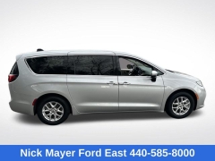 Used 2023  Chrysler Pacifica Touring L FWD at Drive Now Westlake near Westlake&comma; OH