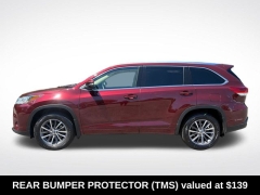 Used 2017  Toyota Highlander V6 AWD &lpar;Natl&rpar; at Drive Now Westlake near Westlake&comma; OH