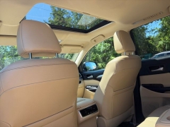 Used 2017  Toyota Highlander V6 AWD &lpar;Natl&rpar; at Drive Now Westlake near Westlake&comma; OH
