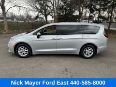Used 2023  Chrysler Pacifica Touring L FWD at Drive Now Westlake near Westlake&comma; OH