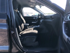 Used 2021  Ford Explorer XLT 4WD at Drive Now Westlake near Westlake&comma; OH