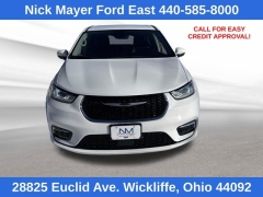 Used 2023  Chrysler Pacifica Touring L FWD at Drive Now Westlake near Westlake&comma; OH