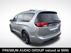 Used 2018  Chrysler Pacifica 4d Wagon Touring L at Drive Now Westlake near Westlake&comma; OH