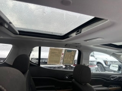 Used 2022  GMC Acadia AWD 4dr SLE at Drive Now Westlake near Westlake&comma; OH