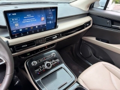 Used 2022  Lincoln Nautilus Standard AWD at DriveNow Mayfield near Mayfield Heights&comma; OH