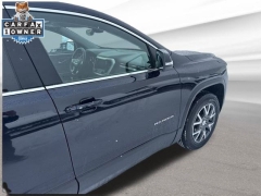 Used 2022  GMC Acadia AWD 4dr SLE at Drive Now Westlake near Westlake&comma; OH