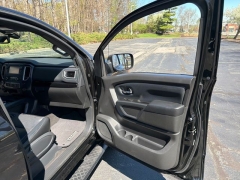 Used 2018  Nissan Titan 4x4 Crew Cab SV at Drive Now Westlake near Westlake&comma; OH