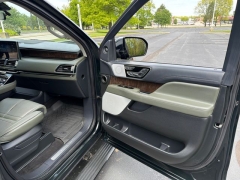 Used 2022  Lincoln Navigator L Black Label 4x4 at DriveNow Mayfield near Mayfield Heights&comma; OH