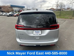 Used 2023  Chrysler Pacifica Touring L FWD at Drive Now Westlake near Westlake&comma; OH