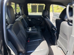 Used 2018  Nissan Titan 4x4 Crew Cab SV at Drive Now Westlake near Westlake&comma; OH