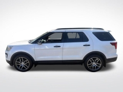 Used 2018  Ford Explorer 4d SUV 4WD Sport at Drive Now Westlake near Westlake&comma; OH