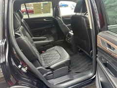 Used 2024  Volkswagen Atlas 2&period;0T SEL Premium R-Line 4MOTION at Drive Now Westlake near Westlake&comma; OH