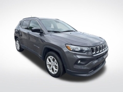 Used 2024  Jeep Compass Latitude 4x4 at Drive Now Westlake near Westlake&comma; OH