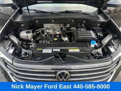 Used 2024  Volkswagen Atlas 2&period;0T SE w&sol;Technology 4MOTION at Drive Now Westlake near Westlake&comma; OH