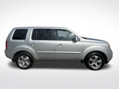 Used 2014  Honda Pilot 4d SUV 4WD EX-L at Drive Now Westlake near Westlake&comma; OH