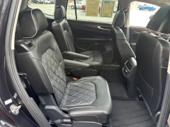 Used 2024  Volkswagen Atlas 2&period;0T SEL Premium R-Line 4MOTION at Drive Now Westlake near Westlake&comma; OH