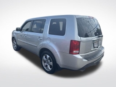 Used 2014  Honda Pilot 4d SUV 4WD EX-L at Drive Now Westlake near Westlake&comma; OH