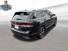 Used 2024  Volkswagen Atlas 2&period;0T SEL Premium R-Line 4MOTION at Drive Now Westlake near Westlake&comma; OH