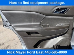 Used 2021  GMC Acadia FWD 4dr SLT at Drive Now Westlake near Westlake&comma; OH