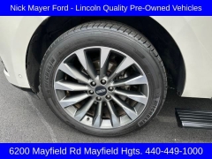 Used 2019 Lincoln Navigator 4d SUV 4WD Select at Drive Now Westlake near Westlake, OH