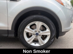 Used 2016  Ford Escape 4d SUV 4WD SE at Drive Now Westlake near Westlake&comma; OH