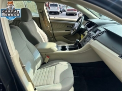 Used 2018  Ford Taurus 4d Sedan FWD SE at Drive Now Westlake near Westlake&comma; OH