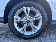Used 2013  Ford Focus 4d Sedan SE at DriveNow Mayfield near Mayfield Heights&comma; OH