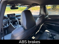Used 2022  Toyota Venza AWD &lpar;Natl&rpar; at Drive Now Westlake near Westlake&comma; OH