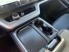 Used 2025  Ford Expedition Platinum 4x4 at Drive Now Westlake near Westlake&comma; OH