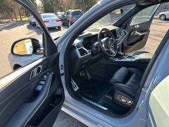 Used 2024  BMW X7 xDrive40i Sports Activity Vehicle at Drive Now Westlake near Westlake&comma; OH